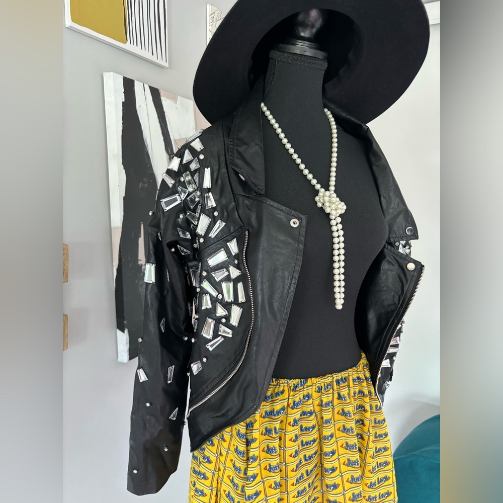 NWT Off The Shoulder Shattered Glass Jacket - Picture 3 of 9